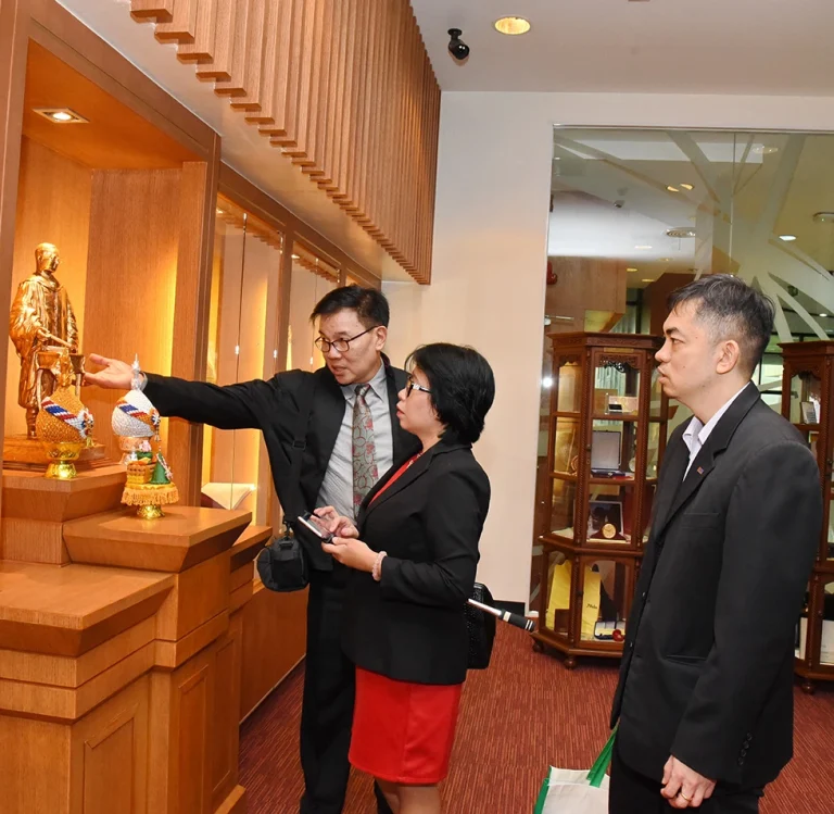 De La Salle University Dasmarinas DLSU เยือนสถาบัน