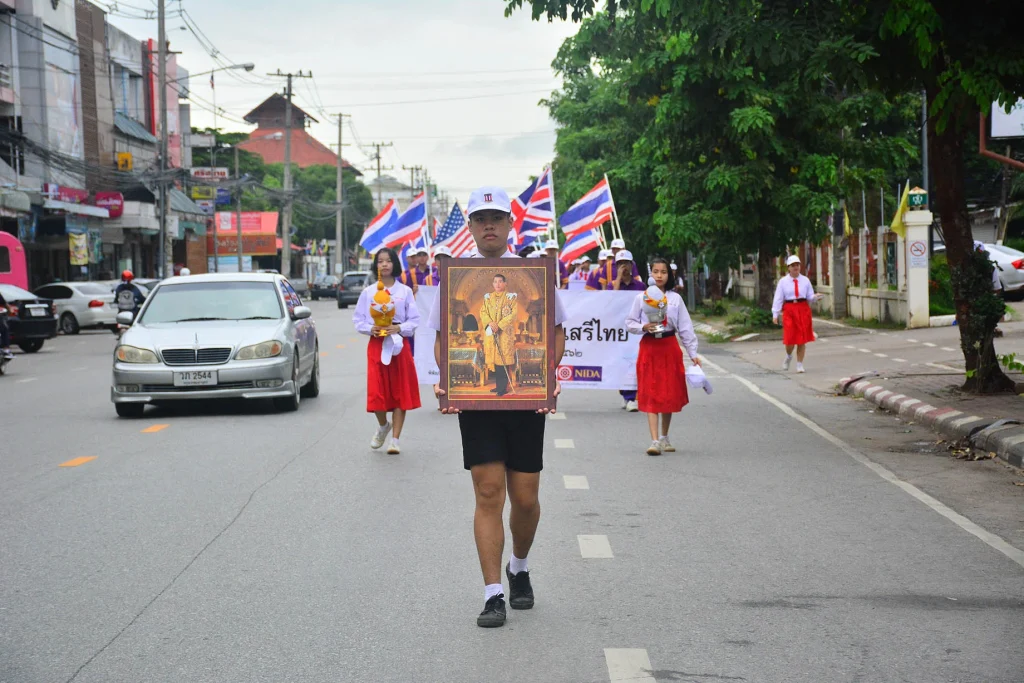 1-5 ร่วมงานและวางพวงมาลาวันเทิดเกียรติเสรีไทย