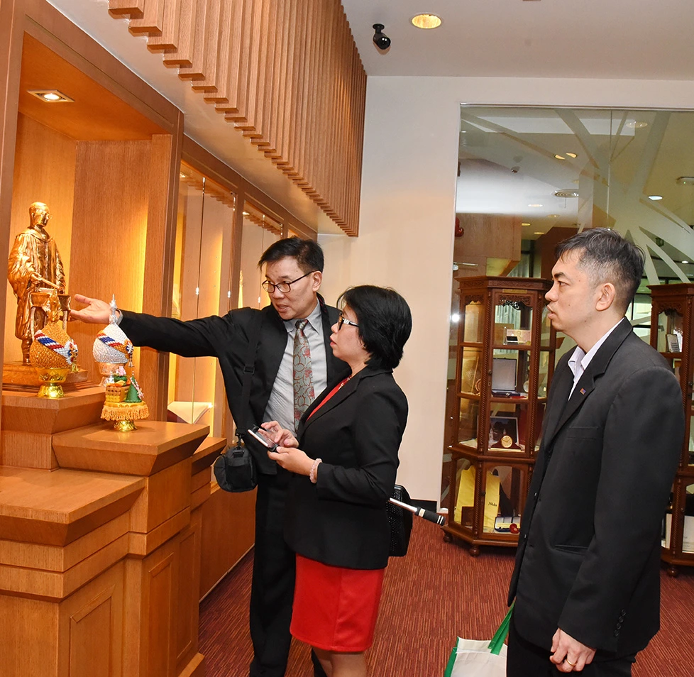 De La Salle University-Dasmarinas (DLSU) เยือนสถาบัน