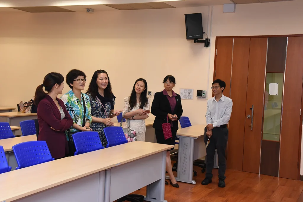 UIBE สาธารณรัฐประชาชนจีนเยือนสถาบัน