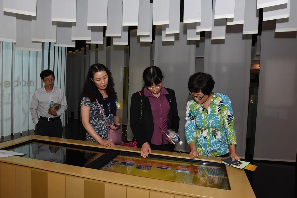 UIBE สาธารณรัฐประชาชนจีนเยือนสถาบัน