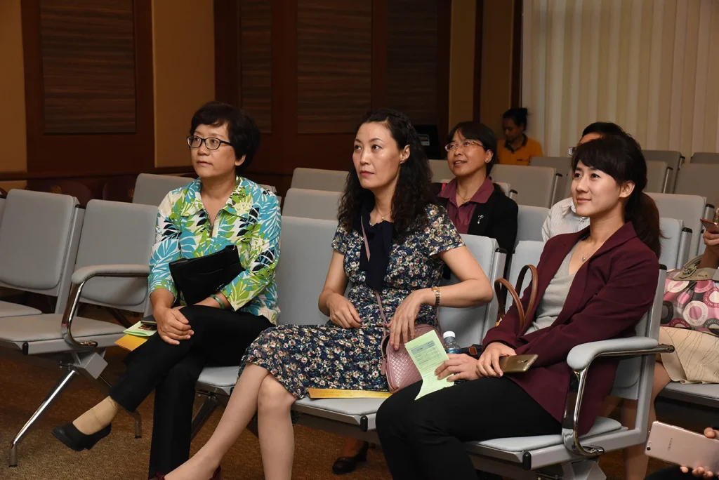 UIBE สาธารณรัฐประชาชนจีนเยือนสถาบัน