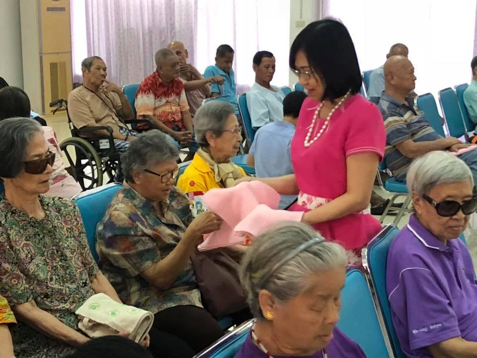 611003 04 ‘เข้าสู่ยุคสังคมผู้สูงอายุ สร้างความเข้าใจระหว่างวัย’
