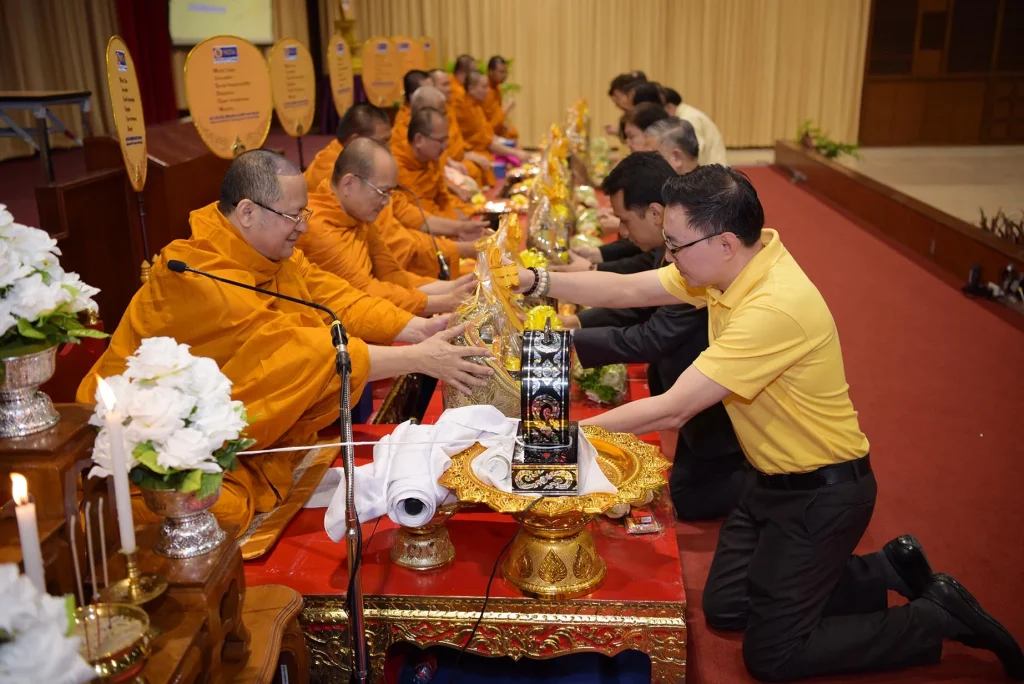 611012 09 พิธีบำเพ็ญกุศลเพื่อถวายเป็นพระราชกุศล รัชกาลที่ 9 พระผู้ทรงก่อตั้งสถาบัน