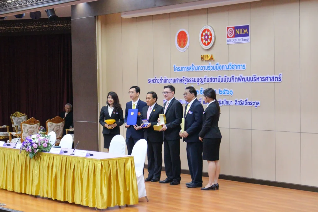 611203 06 1 ครบรอบ 9 ปี วันคล้ายวันสถาปนาคณะนิติศาสตร์