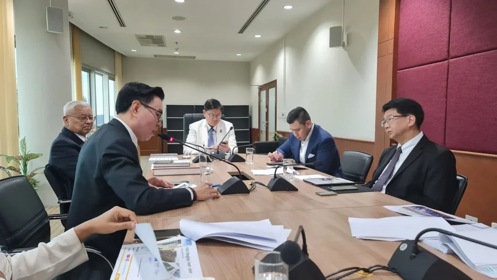 NIDA พบ ศาสตราจารย์พิเศษ ดร.เอนก เหล่าธรรมทัศน์