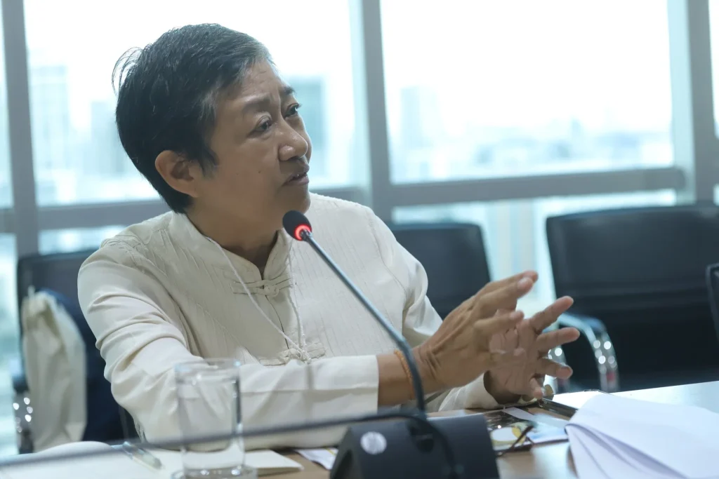 NIDA พบ ศาสตราจารย์พิเศษ ดร.เอนก เหล่าธรรมทัศน์