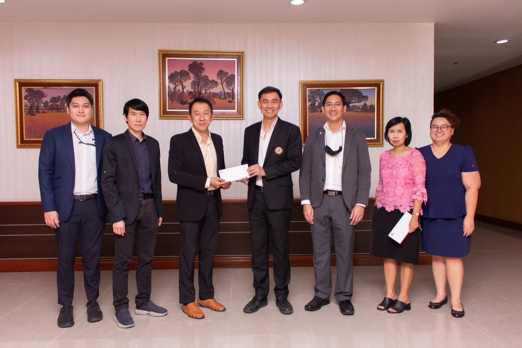 รับมอบเงินสนับสนุนร่วมพัฒนาเมือง