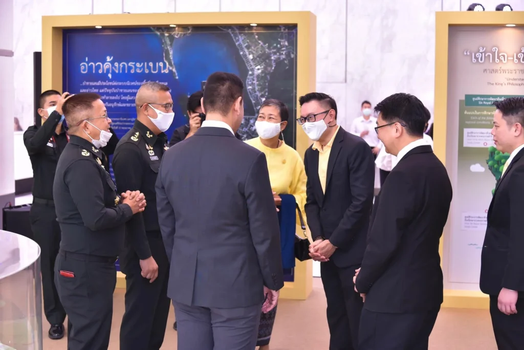 631204nida 08 นิด้าร่วมจัดแสดงนิทรรศการเทิดพระเกียรติ งานของพ่อ