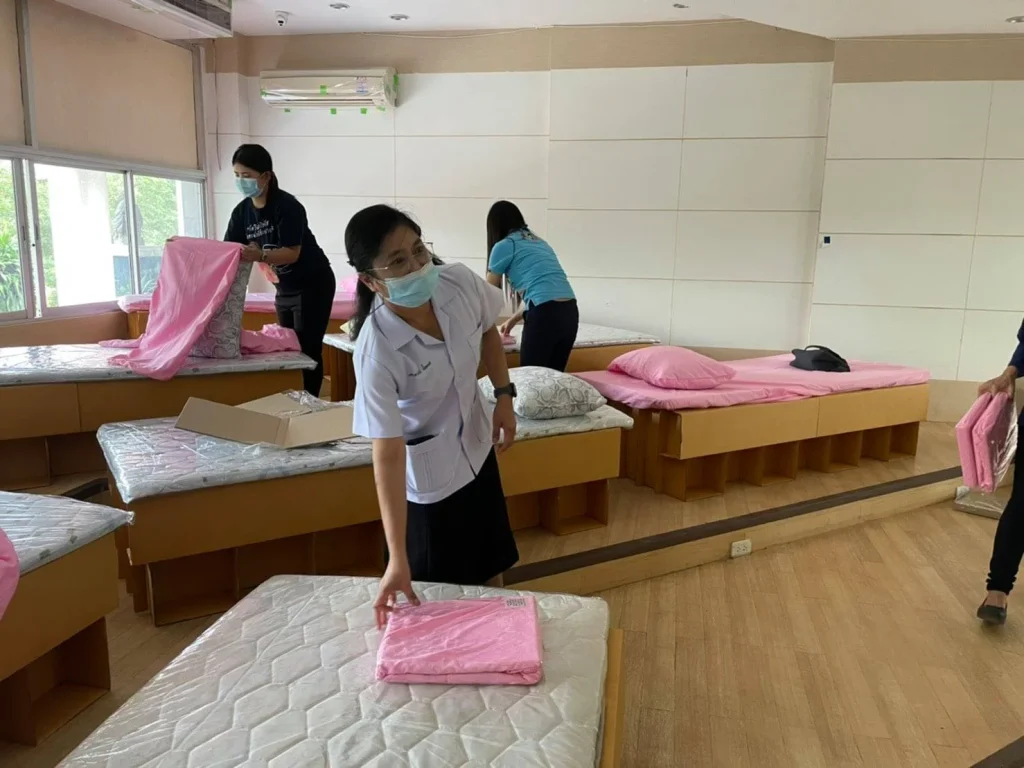 640807 04 ‘นิด้า’ พร้อมเคียงข้างสู้ภัย COVID-19 เปิดศูนย์สีคิ้ว ดูแลผู้ป่วย Community Isolation กว่า 200 เตียง