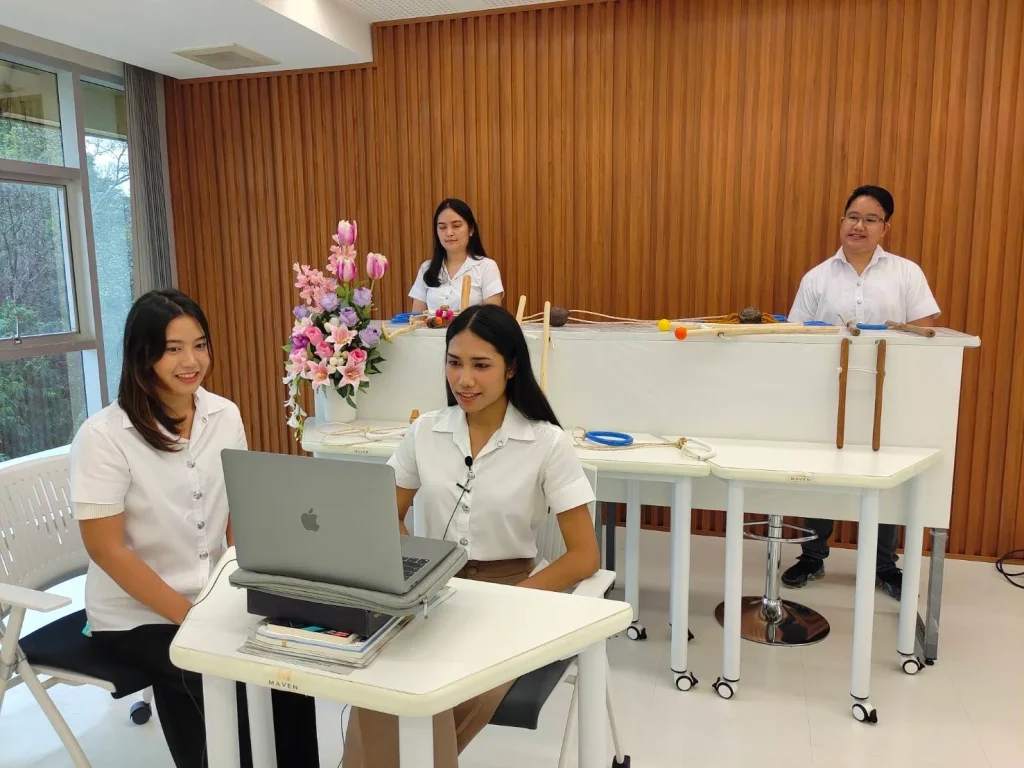 “Lady Pink” นิด้า คว้ารางวัลรองชนะเลิศโครงการออมสินยุวพัฒน์รักษ์ถิ่น ประจำปี 2565