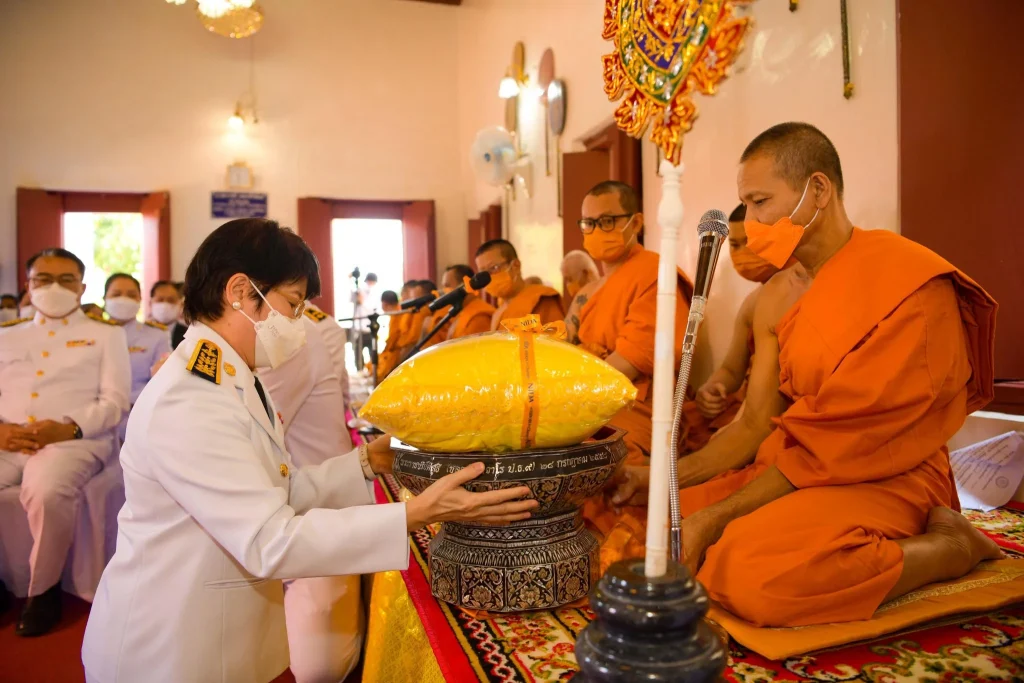 พิธีถวายผ้าพระกฐินพระราชทาน ประจำปี 2565