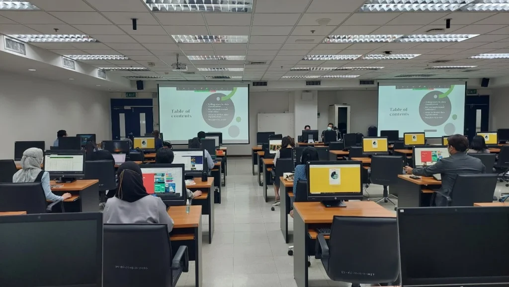 651124Gateway 02 Gateway to Health, Aging, and Retirement Data in Thailand