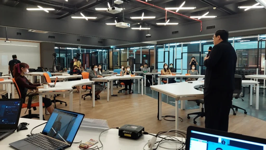 651124Gateway 04 Gateway to Health, Aging, and Retirement Data in Thailand