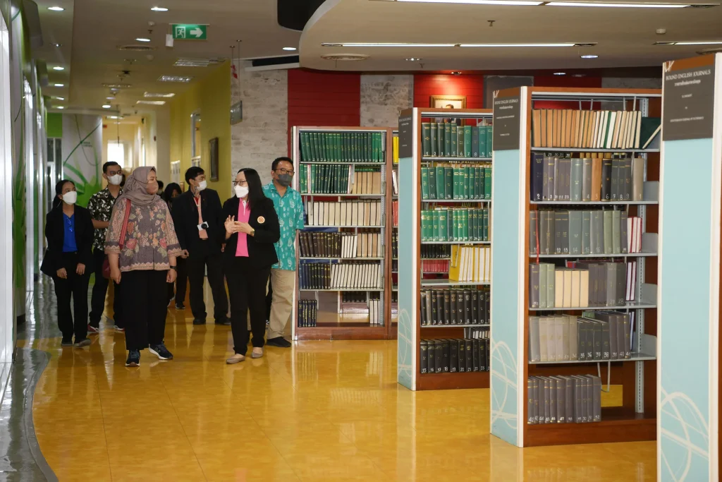 651129oia_04 ผู้แทนจาก National Institute of Public Administration (NIPA) เยือนสถาบัน