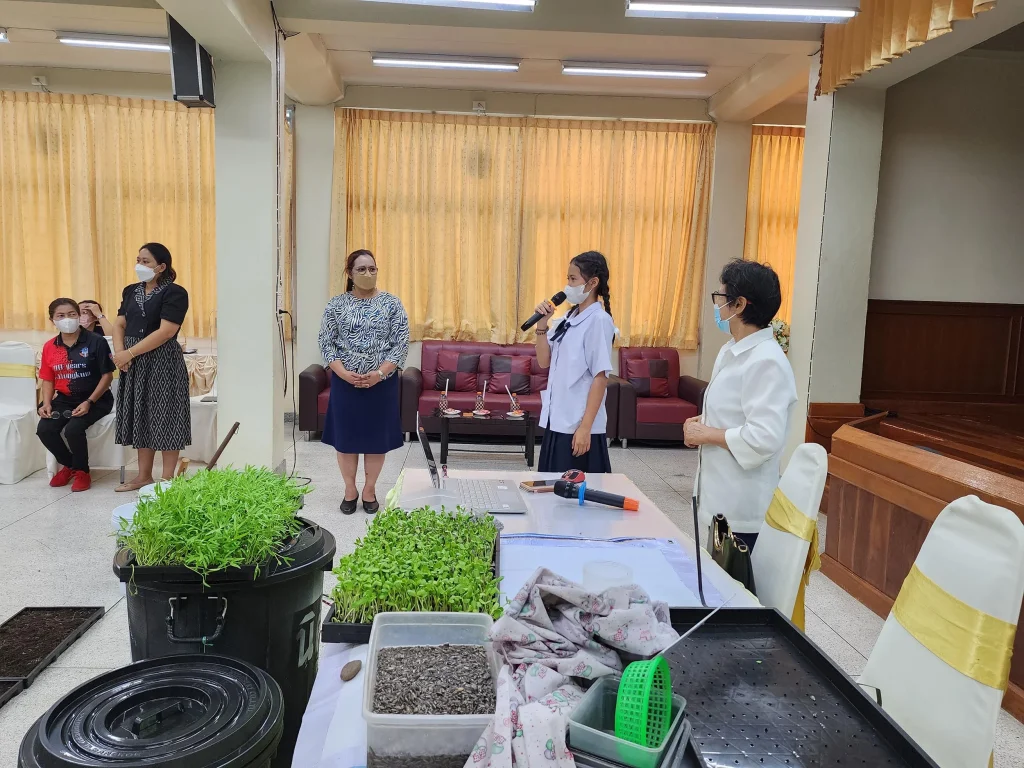 นิด้าร่วมกับโรงเรียนคลองกุ่ม เขตบึงกุ่มจัดอบรมนักเรียนเกี่ยวกับ BCG