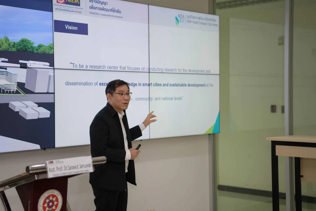 คณะจาก Yersin University (Yersin) เยือนสถาบัน