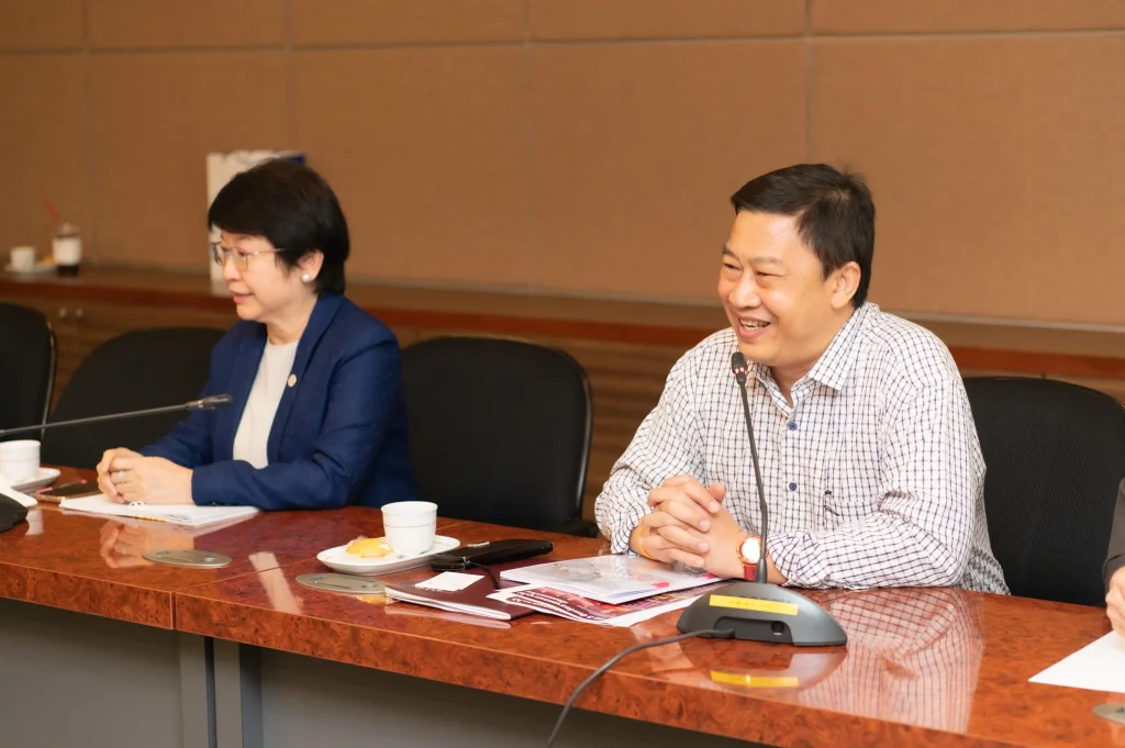 660224poll 04 scaled สำนักงานเศรษฐกิจและวัฒนธรรมไทเป ประจำประเทศไทย คณะศึกษาดูงานนิด้าโพล