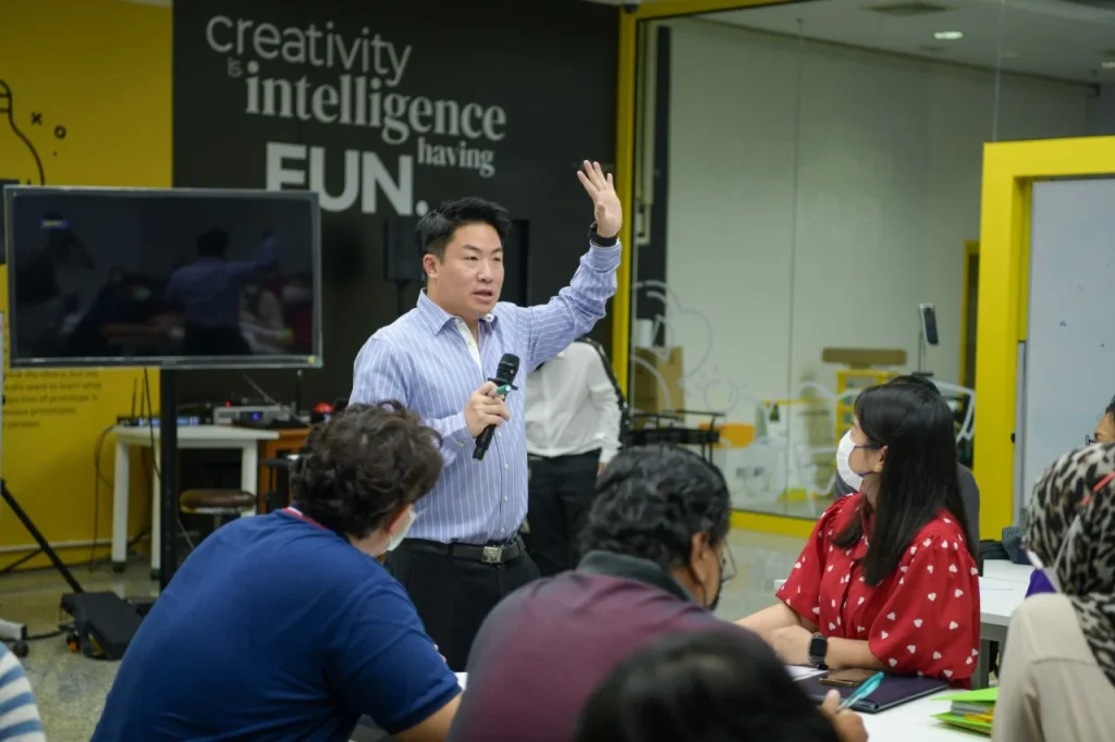 อบรมเชิงปฏิบัติการหัวข้อ : การสร้างนวัตกรรมการปฏิบัติงานด้วยการคิดเชิงออกแบบ (Design Thinking)