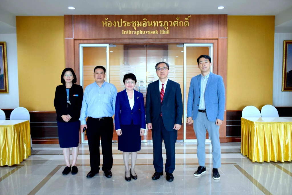 สถานเอกอัครราชทูตสาธารณรัฐเกาหลี ประจำประเทศไทย เยือน นิด้า ศึกษาดูกระบวนการในการทำโพล”นิด้าโพล”