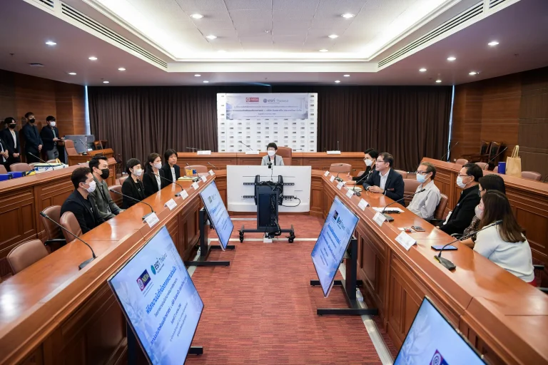 MOU โครงการความร่วมมือด้านการพัฒนาการศึกษา สถาบันบัณฑิตพัฒนบริหารศาสตร์ scaled