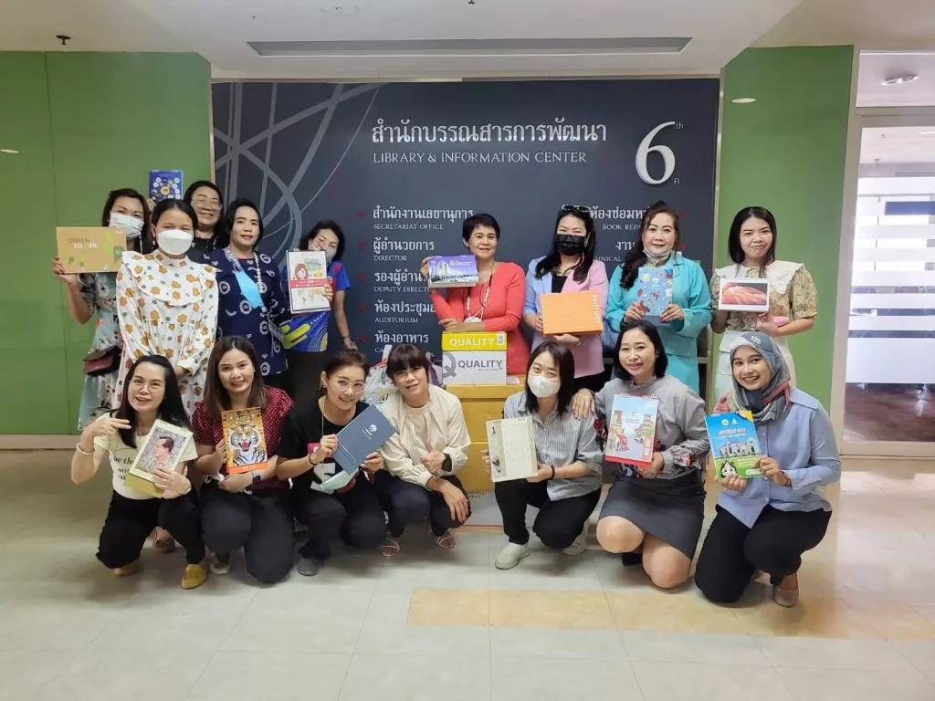 นิด้า’ ส่งมอบปฏิทินตั้งโต๊ะเก่า เพื่อผู้พิการทางสายตา จ.นนทบุรี