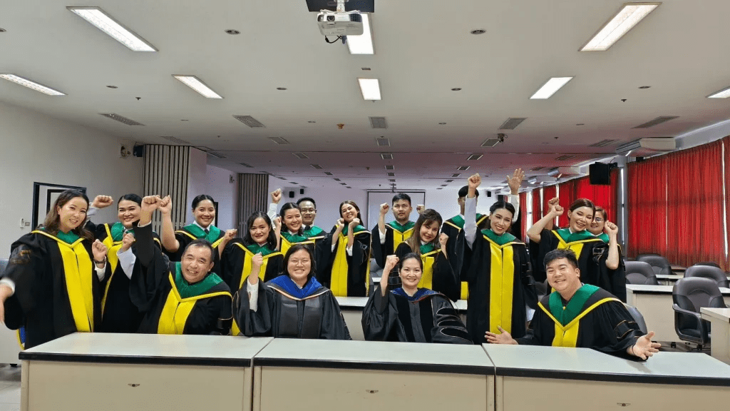 ศูนย์ชลบุรี หลักสูตร MPPM รุ่น 9 ซ้อมย่อยรับปริญญาวันนี้