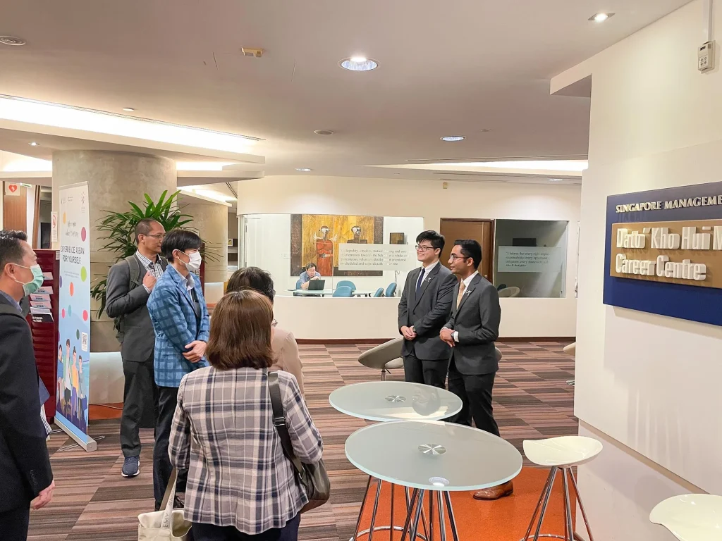 NIDA เยือน Singapore Management University (SMU) สาธารณรัฐสิงคโปร์