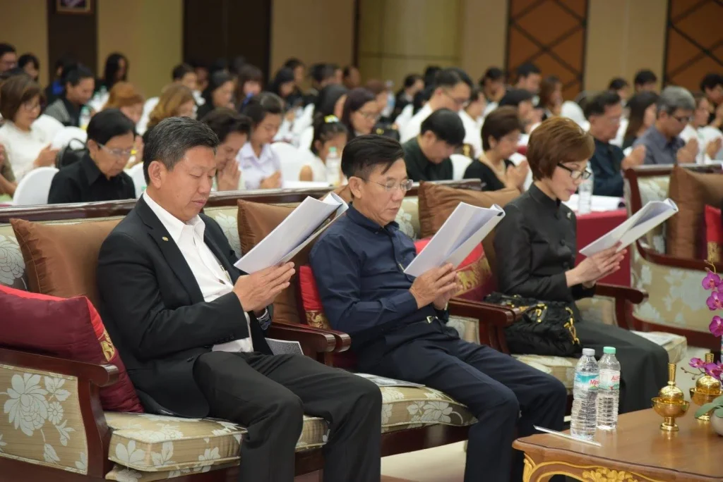 w3 1 พิธีสวดพระพุทธมนต์ เจริญสมาธิจิตภาวนา