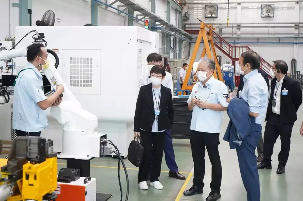 คณิศ จับมือ นิด้า หารืออุตสาหกรรม เอส เอ็น ซี ยกระดับคน 4.0 1 “คณิศ” จับมือ “นิด้า” หารืออุตสาหกรรม “เอส เอ็น ซี” ยกระดับคน 4.0