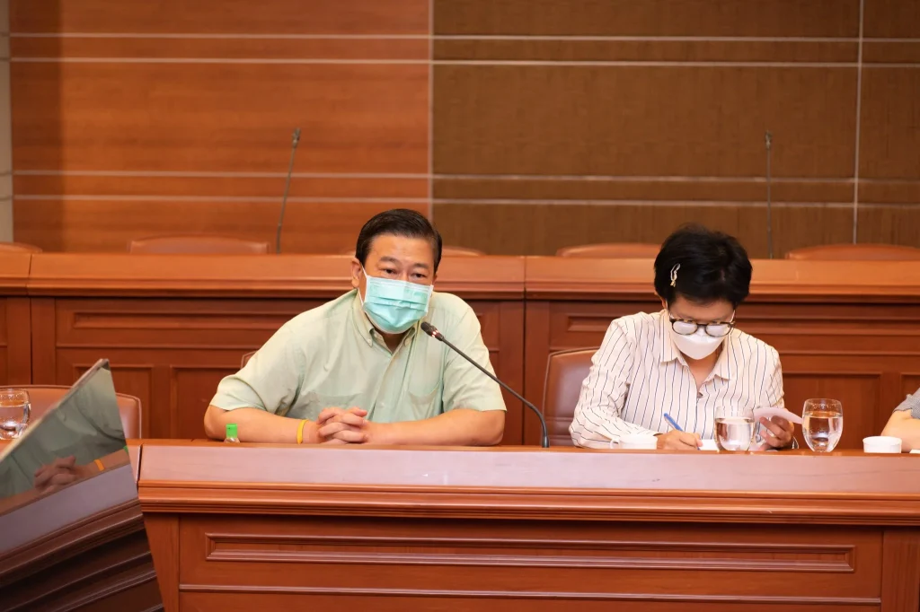 มูลนิธิเพื่อความยั่งยืน (Foundation for Sustainability) และคณะทำงาน เข้าพบเพื่อหารือ กับ อธิการบดี