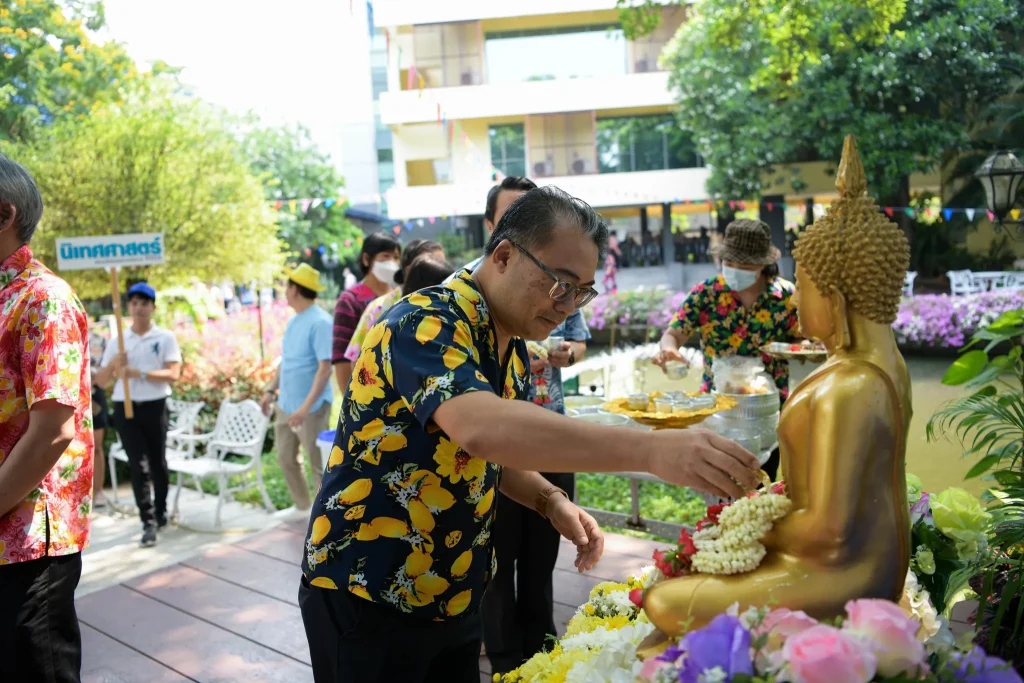 ‘นิด้า’ ร่วมสืบสานประเพณีสงกรานต์ ประจำปี 2566