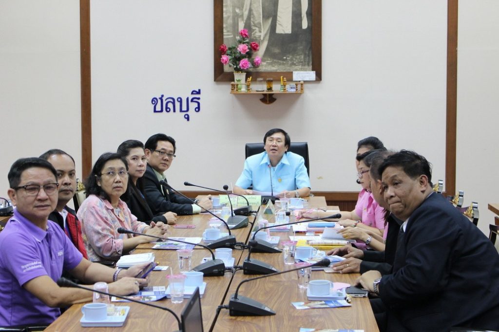 ประชุมหารือ พิธีถวายผ้าพระกฐินพระราชทาน ปี 2558