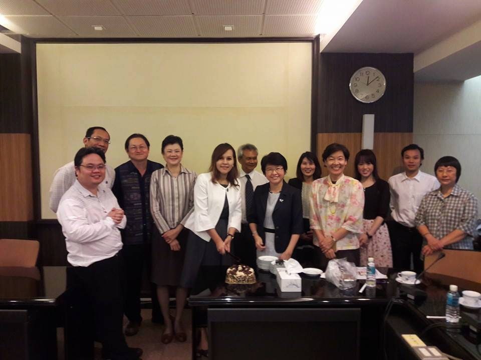 581120 11zon ขอแสดงความยินดี