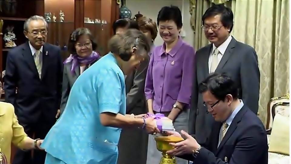 581229 01 11zon คณะทำงานโครงการวิจัยขั้วโลก ตามพระราชดำริ ฯ เข้าเฝ้าก่อนเดินทางไปศึกษาวิจัย ฯ