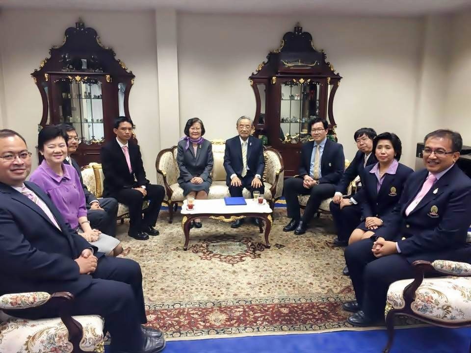 581229 02 11zon คณะทำงานโครงการวิจัยขั้วโลก ตามพระราชดำริ ฯ เข้าเฝ้าก่อนเดินทางไปศึกษาวิจัย ฯ