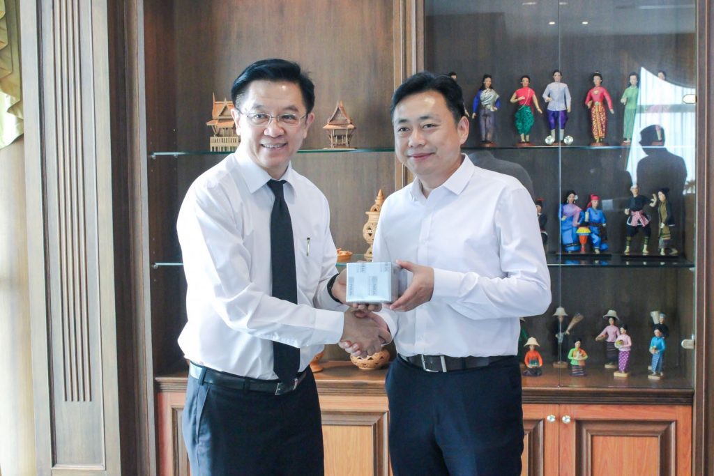 Chongqing Logistics City เยือนสถาบัน