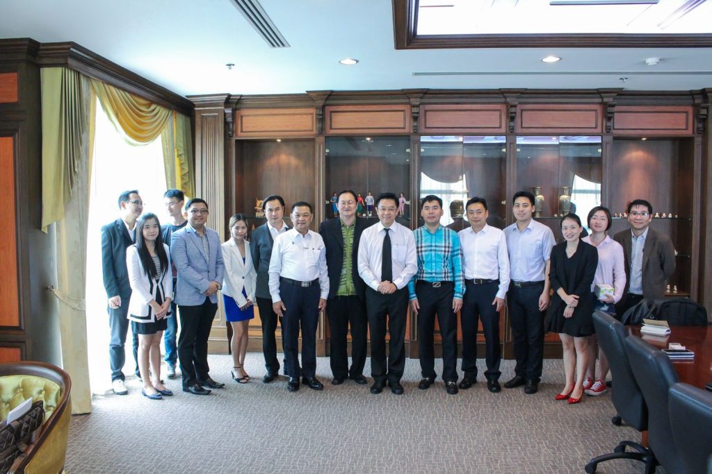 Chongqing Logistics City เยือนสถาบัน