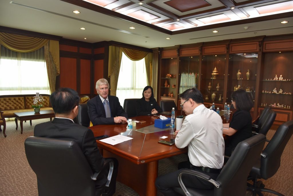 600523oia 04 4 11zon ตัวแทนจาก Victoria University of Wellington นิวซีแลนด์ เดินทางเยือนสถาบัน