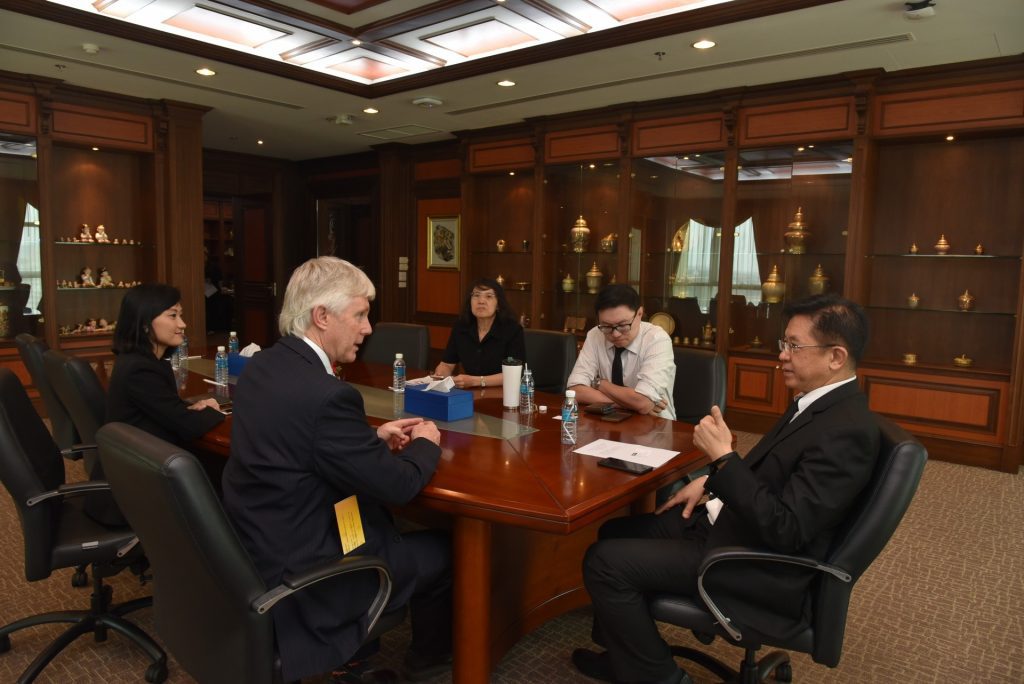 600523oia 05 5 11zon ตัวแทนจาก Victoria University of Wellington นิวซีแลนด์ เดินทางเยือนสถาบัน