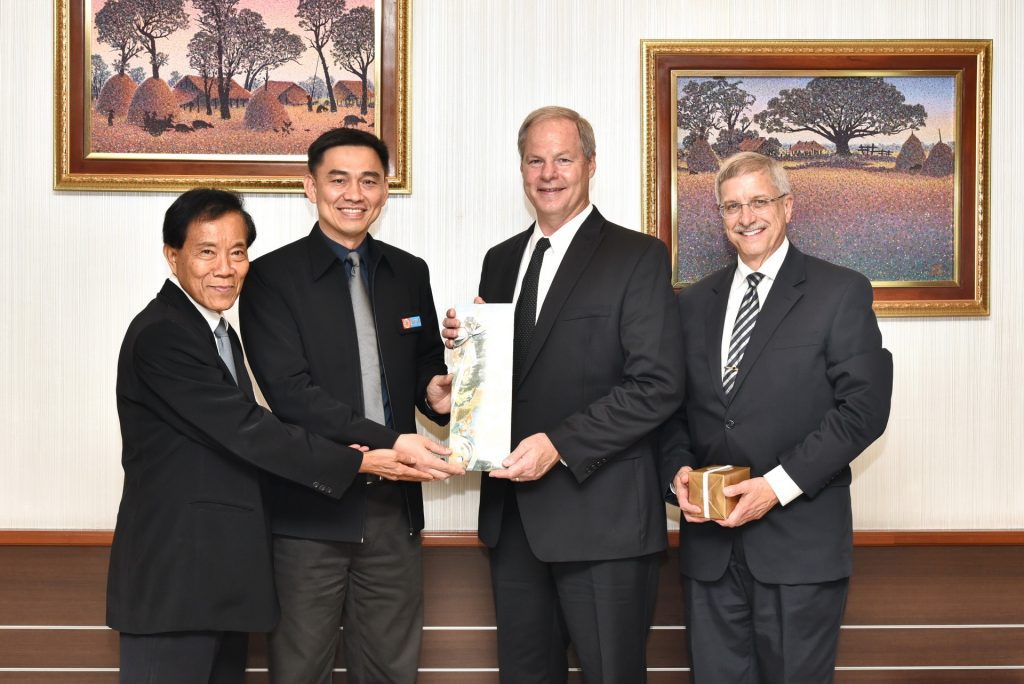 Defense and Business (IDB) เยือนสถาบัน