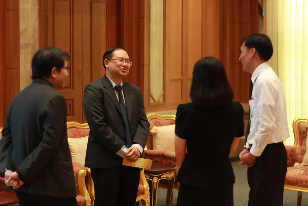 Hong Kong Polytechnic University เข้าเยี่ยมคารวะอธิการบดี