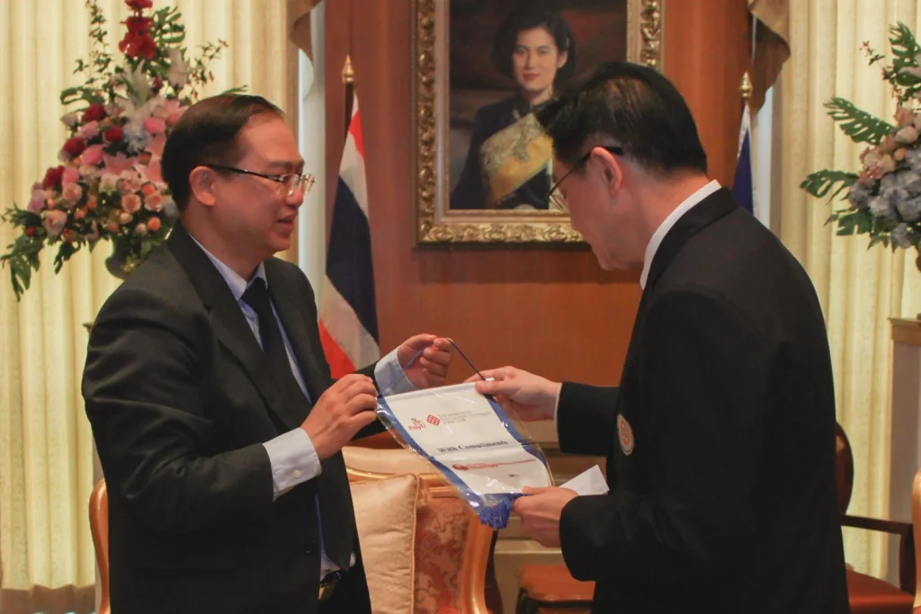 Hong Kong Polytechnic University เข้าเยี่ยมคารวะอธิการบดี