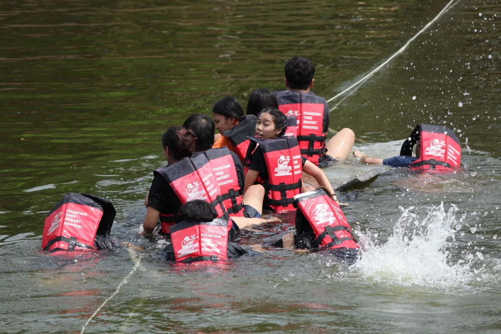 ค่ายนิด้าพัฒนาผู้นำ ครั้งที่ 4(ค่ายนิด้าพัฒนาผู้นำสู่อาเซียน)