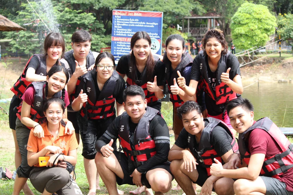 ค่ายนิด้าพัฒนาผู้นำ ครั้งที่ 4(ค่ายนิด้าพัฒนาผู้นำสู่อาเซียน)