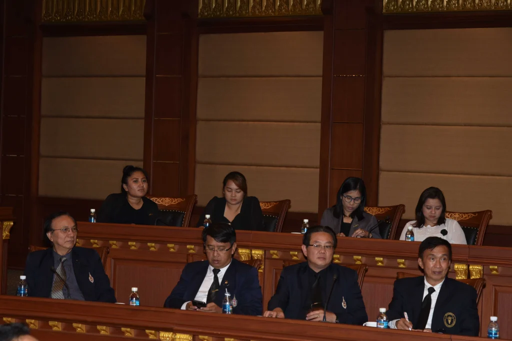 600712 03 scaled คณะผู้บริหารและบุคลากร มหาวิทยาลัยวลัยลักษณ์ เยี่ยมชมสถาบัน