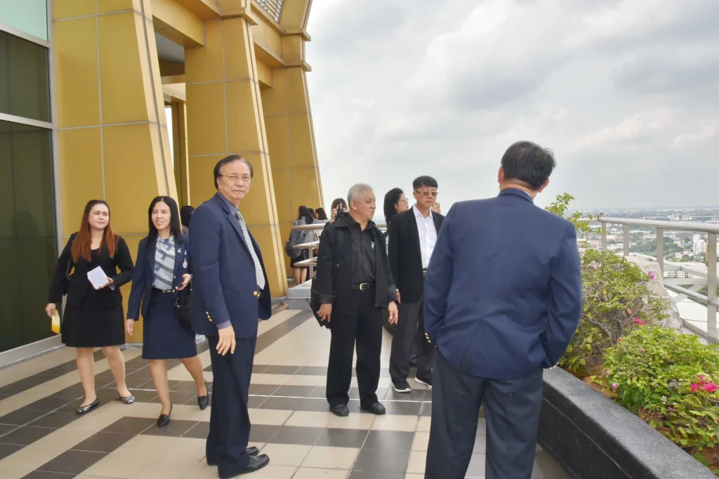 600712 12 scaled คณะผู้บริหารและบุคลากร มหาวิทยาลัยวลัยลักษณ์ เยี่ยมชมสถาบัน