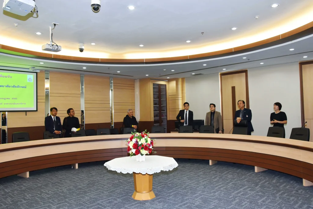 600712 14 scaled คณะผู้บริหารและบุคลากร มหาวิทยาลัยวลัยลักษณ์ เยี่ยมชมสถาบัน