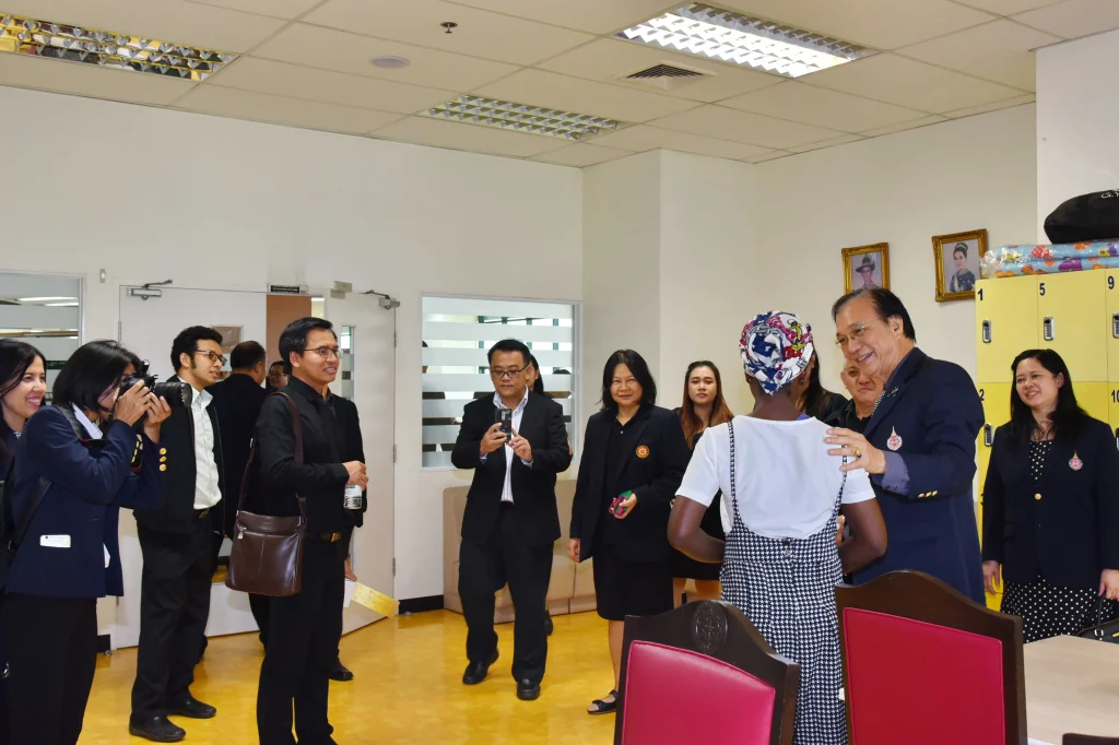 600712 20 scaled คณะผู้บริหารและบุคลากร มหาวิทยาลัยวลัยลักษณ์ เยี่ยมชมสถาบัน