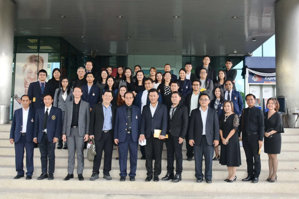 600712 21 scaled คณะผู้บริหารและบุคลากร มหาวิทยาลัยวลัยลักษณ์ เยี่ยมชมสถาบัน